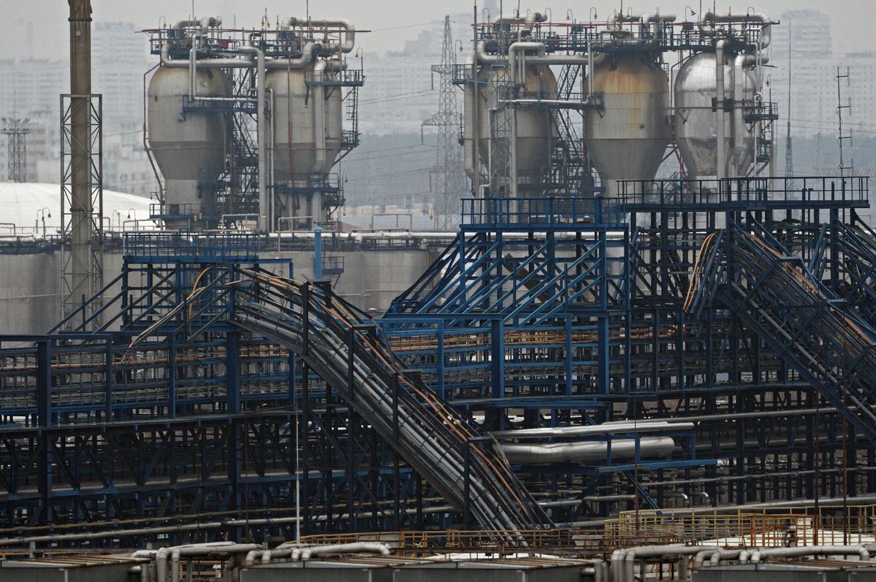 Нефтеперерабатывающее предприятие ОАО Газпромнефть – Московский НПЗ в Москве