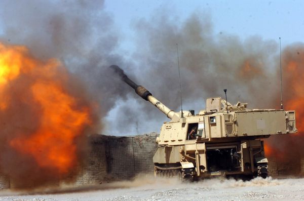 Самоходная гаубица M-109A6 Paladin