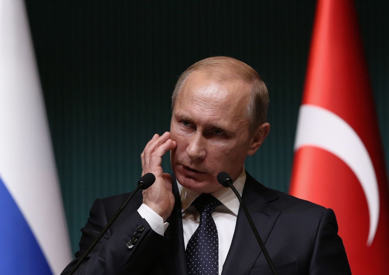 Владимир Путин во время визита в Турцию