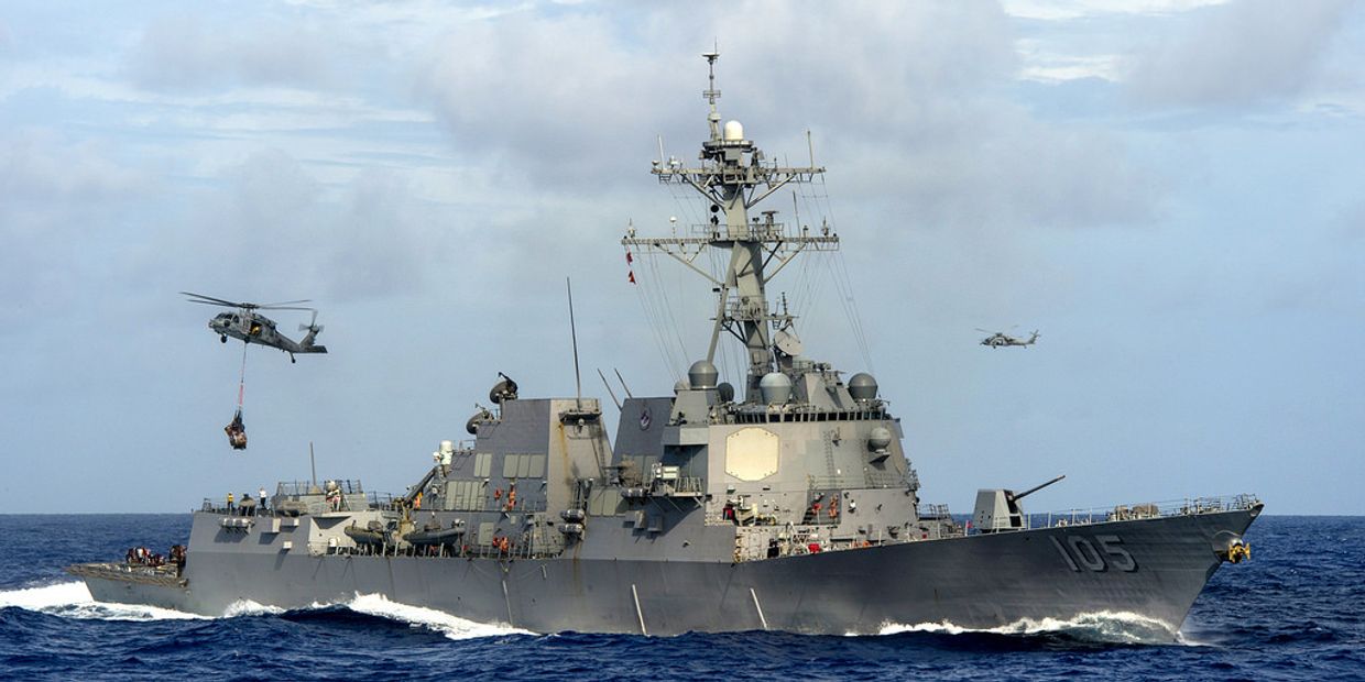 Миноносец USS Dewey (DDG-105) 
