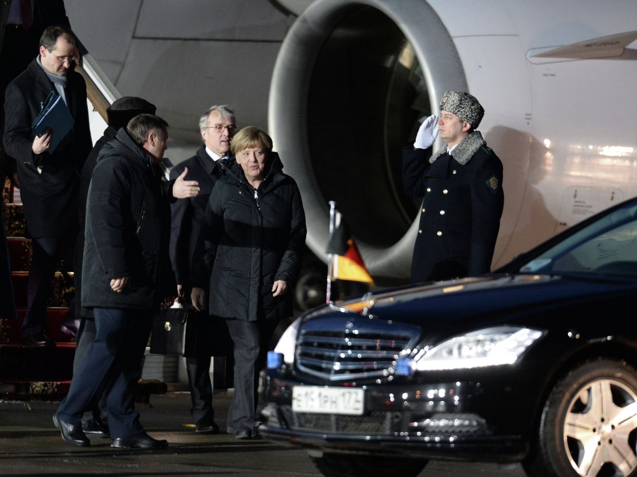 Прилет канцлера ФРГ А.Меркель и президента Франции Ф.Олланда в Москву