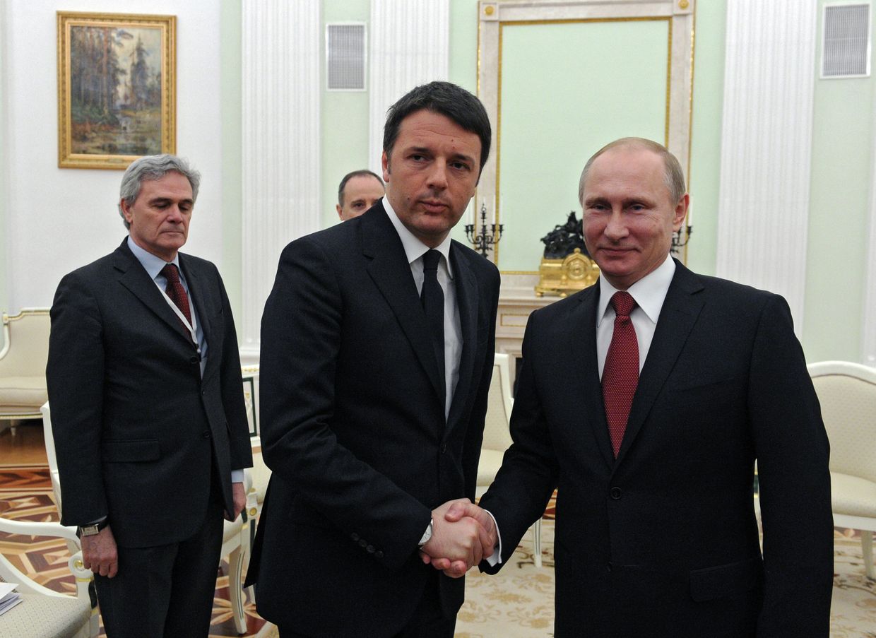 Президент РФ В.Путин провел встречу с премьер-министром Италии М.Ренци