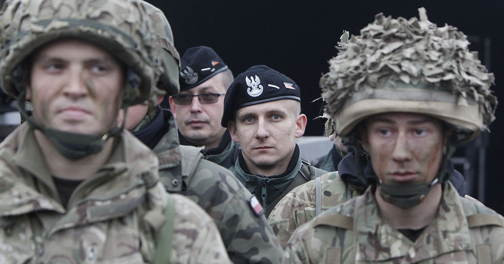 Совместные учения британских и польских (на заднем плане) военных в Свентошуве Совместные учения британских и польских (на заднем плане) военных в Свентошуве - ИноСМИ, 1920, 10.07.2021