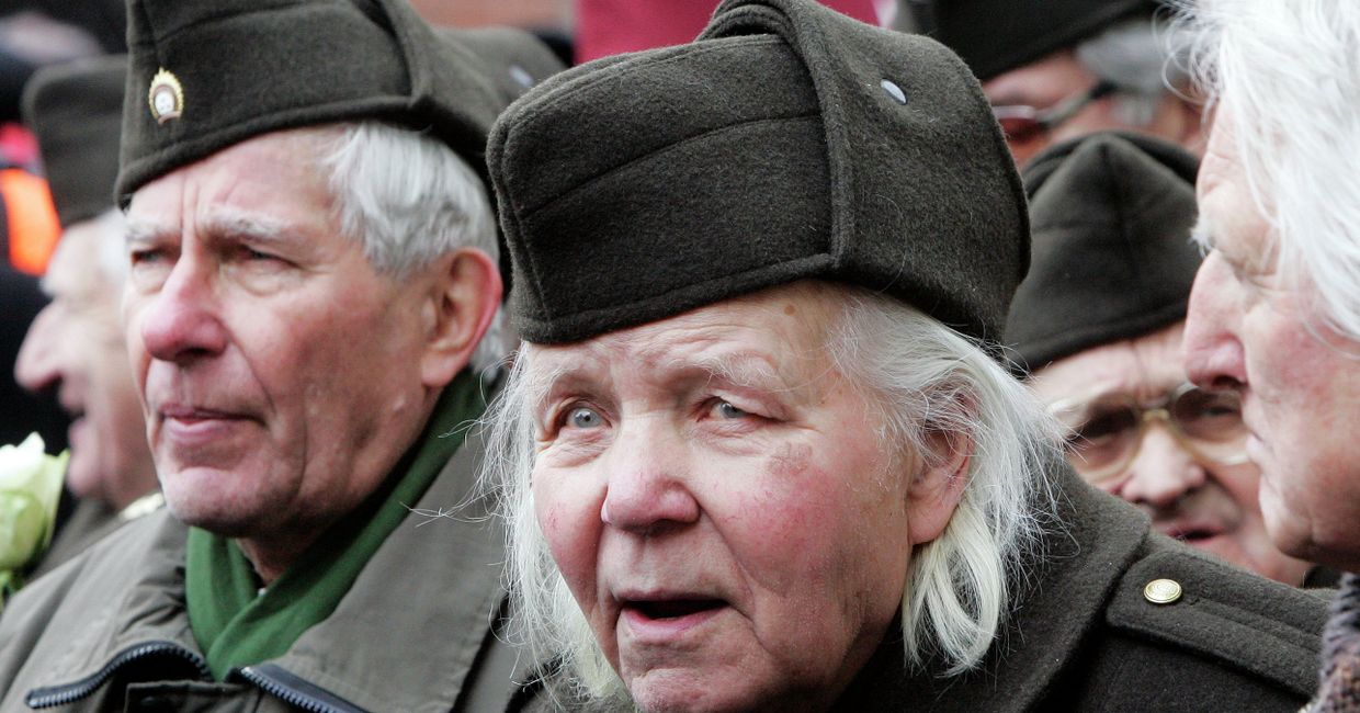 Шествие ветеранов латышского легиона Waffen-SS и их сторонников в Риге
