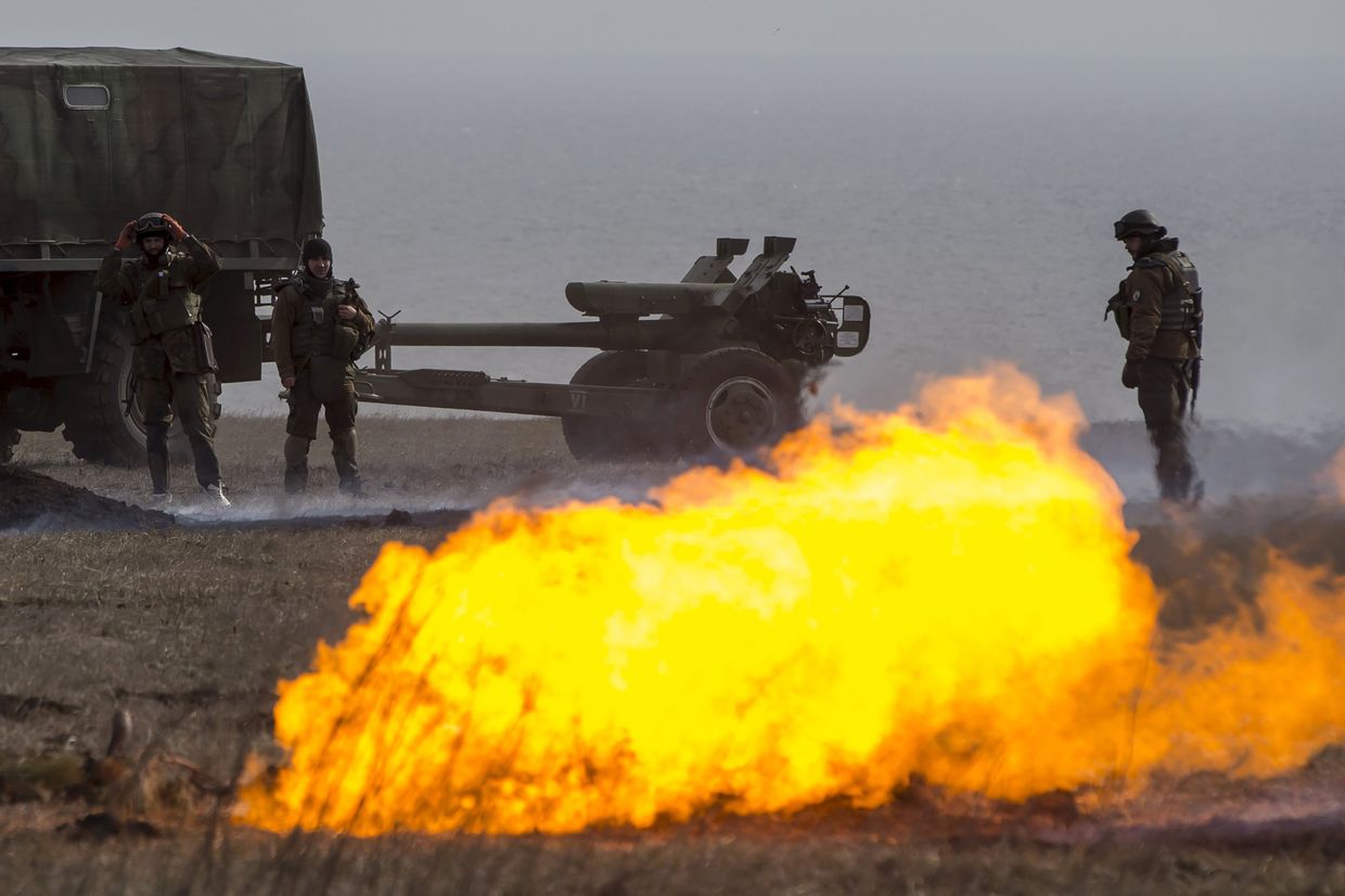 Боевая подготовка батальона «Азов» в деревне Урзуф под Мариуполем