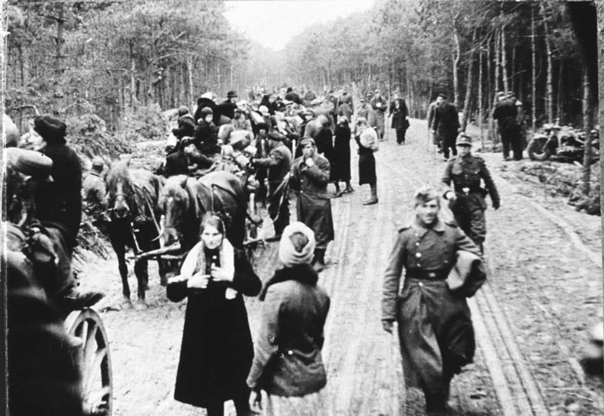 Немецкие беженцы в районе Браунсберга, Восточная Пруссия, февраль-март 1945