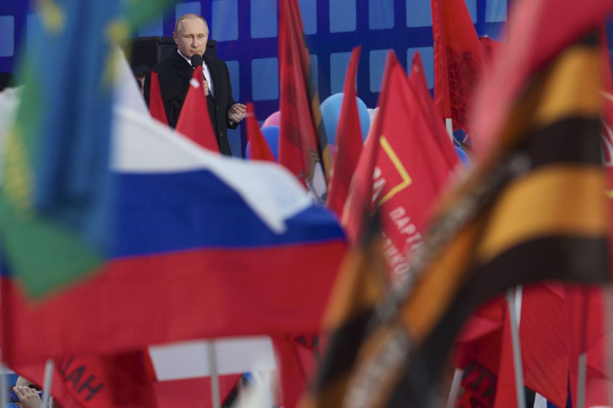 Владимир Путин на концерте, посвященном годовщине присоединения Крыма к России