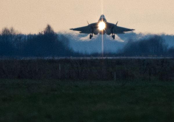 Истребитель Т-50 совершил перелет из Комсомольска-на-Амуре