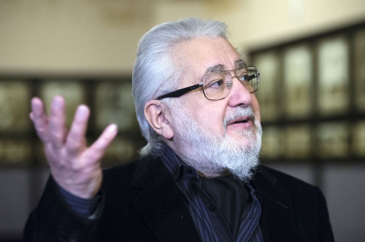 Режиссёр Лев Додин перед репетицией спектакля Вишневый сад