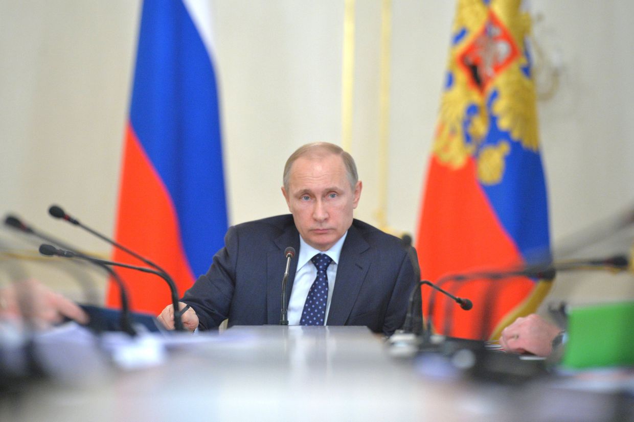 Президент РФ В.Путин провел совещание с членами правительства РФ