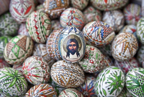 Пасхальные яйца на ярмарке в Бухаресте