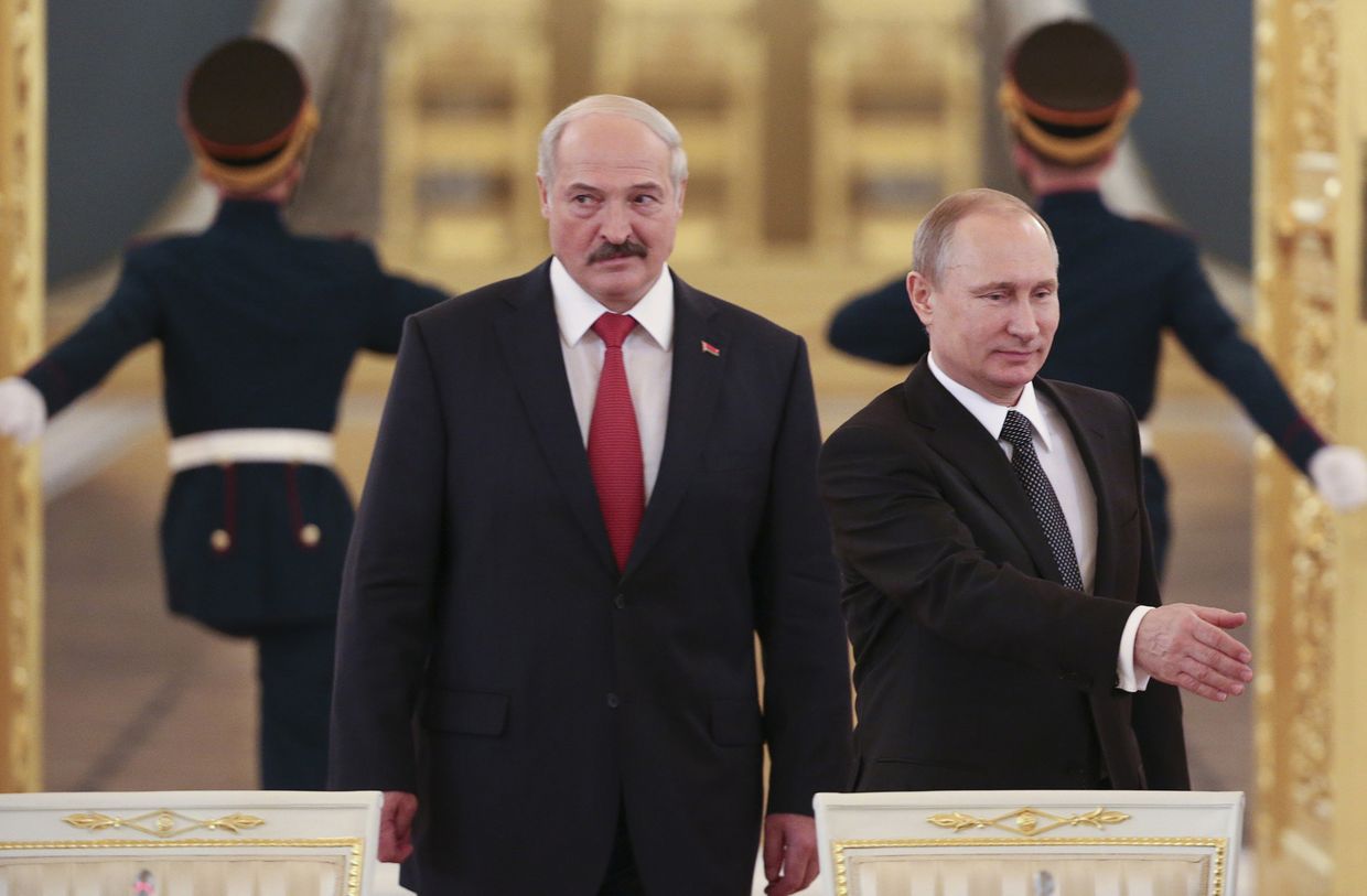 Александр Лукашенко и Владимир Путин во время встречи в Кремле