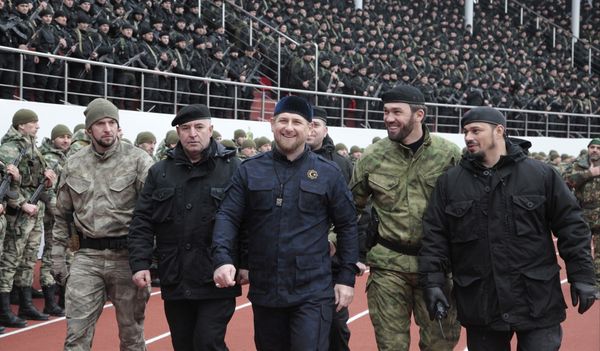 Рамзан Кадыров проводит смотр подразделений специального назначения на стадионе «Динамо» в Грозном Рамзан Кадыров проводит смотр подразделений специального назначения на стадионе «Динамо» в Грозном