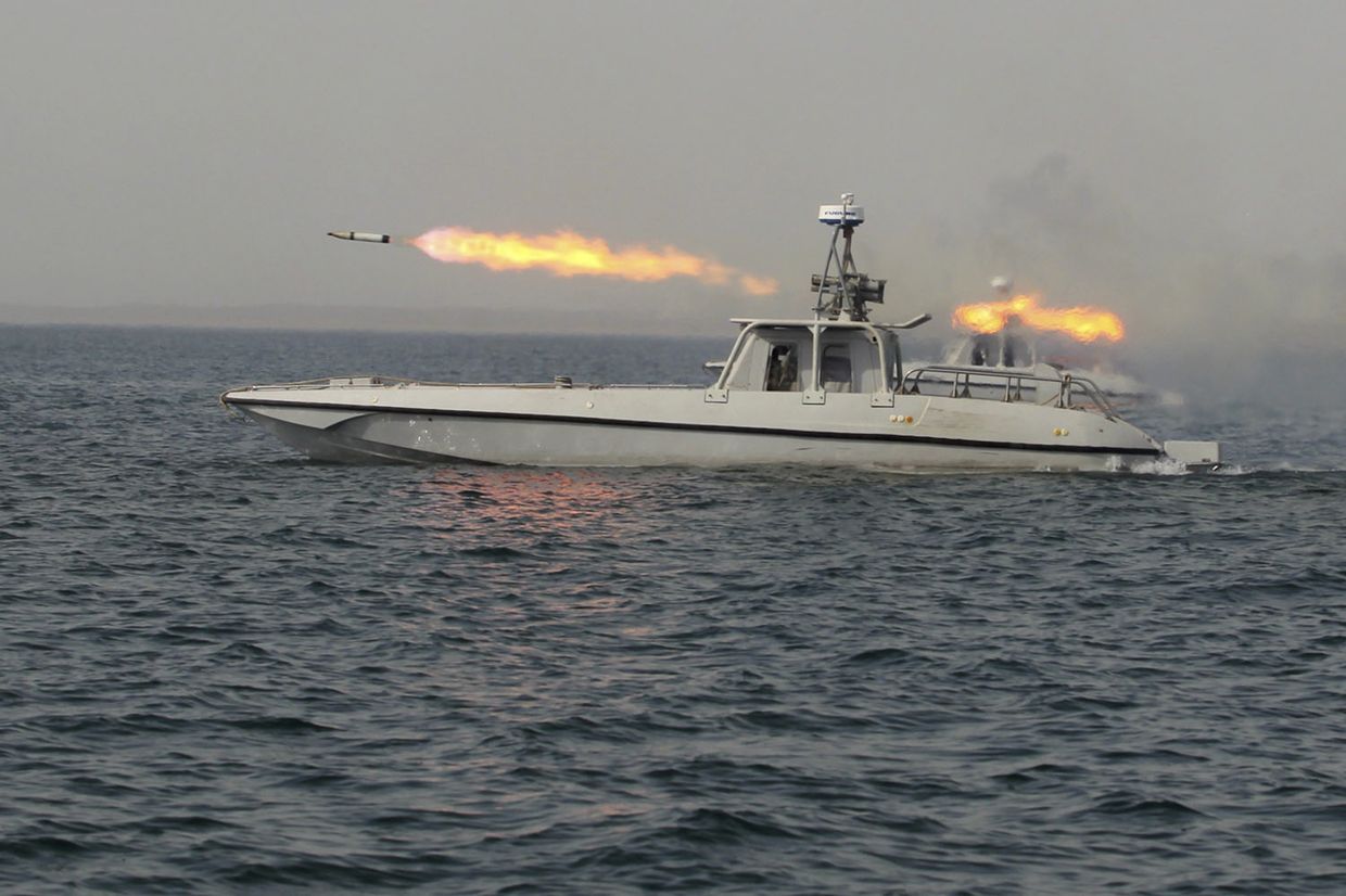 Учения иранских ВМС в Персидском заливе Учения иранских ВМС в Персидском заливе
