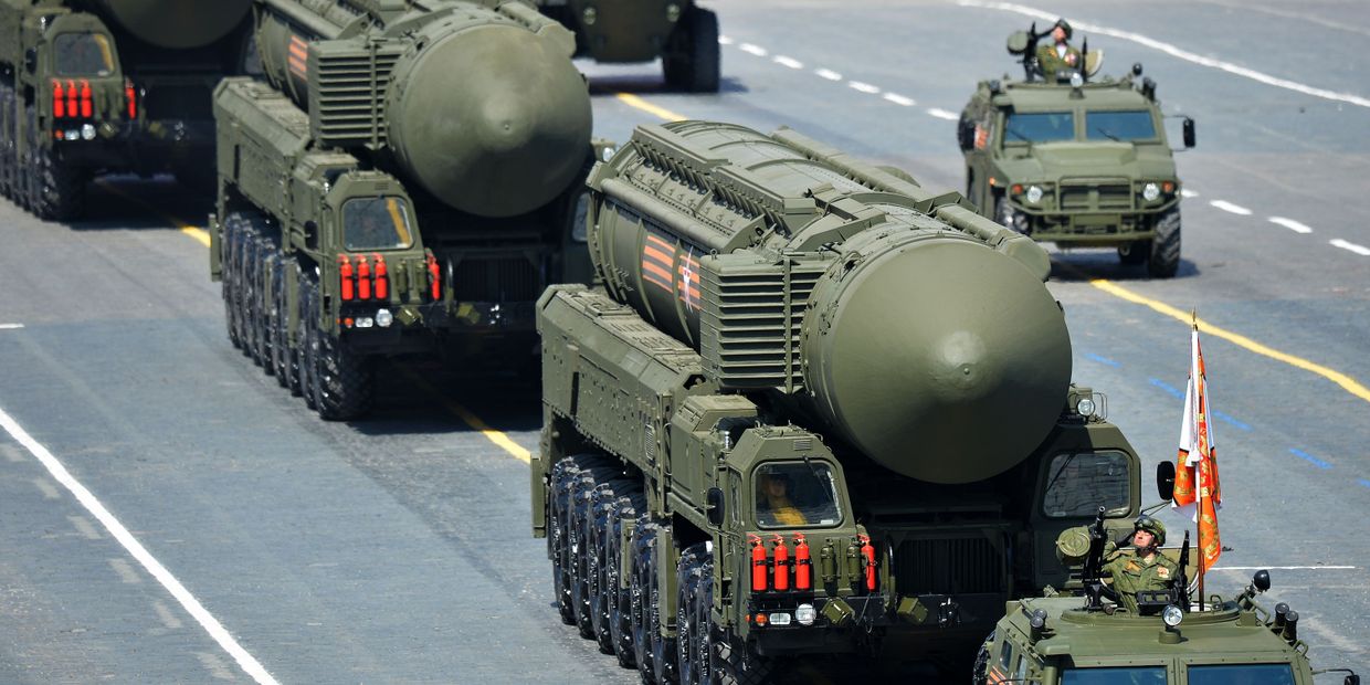 Транспортно-пусковые контейнеры комплексы РС-24 Ярс на Параде Победы