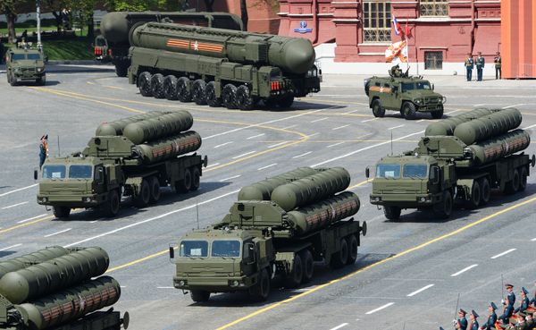 Зенитные ракетные комплексы С-400 Триумф во время Парада Победы