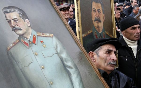 Празднование дня рождения Иосифа Сталина в его родном городе Гори Празднование дня рождения Иосифа Сталина в его родном городе Гори