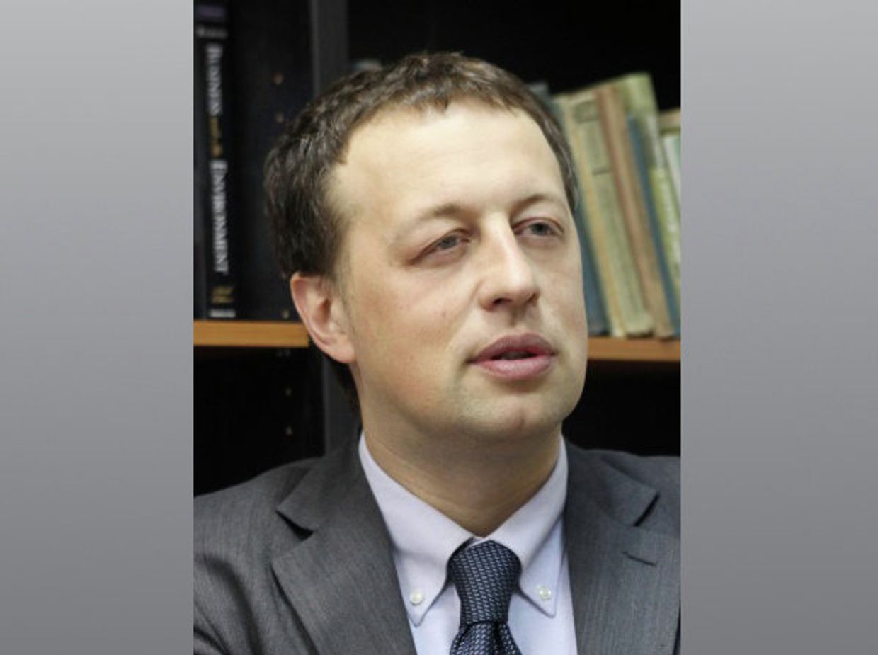Проректор РЭШ Константин Сонин