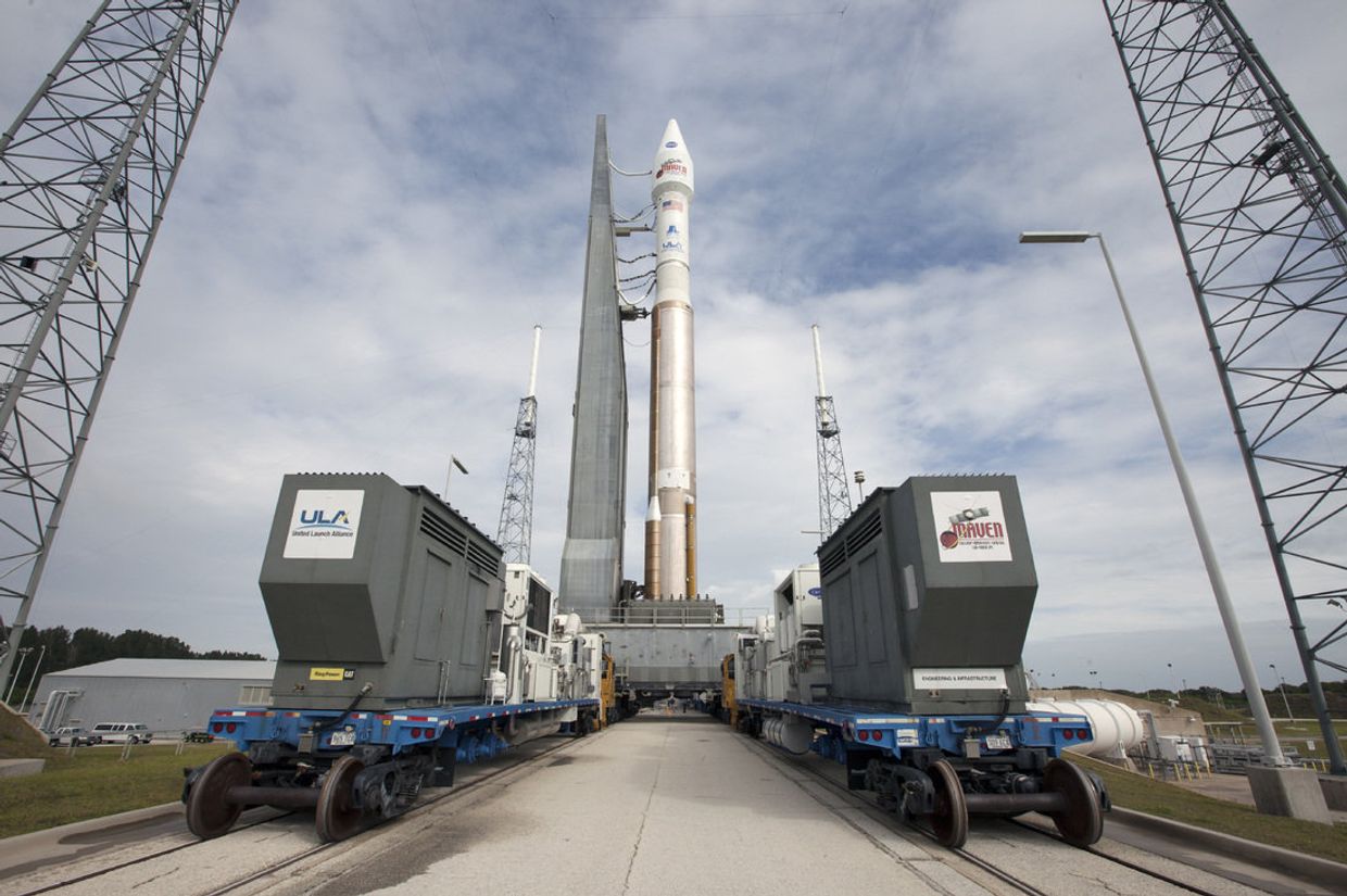 Ракета-носитель Atlas V с американским зондом Mars Atmosphere and Volatile EvolutioN (MAVEN), предназначенным для исследования атмосферы Марса, на стартовой площадке 41 авиабазы ВВС на флоридском мысе Канаверал. Ракета-носитель Atlas V с американским зондом Mars Atmosphere and Volatile EvolutioN (MAVEN), предназначенным для исследования атмосферы Марса, на стартовой площадке 41 авиабазы ВВС на флоридском мысе Канаверал.