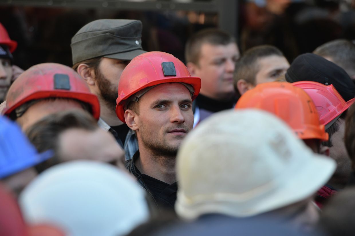 Акция протеста шахтеров у здания Верховной рады Украины