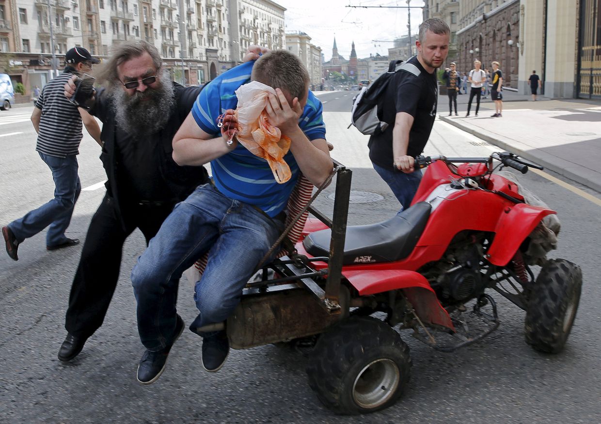 Акция ЛГБТ-активистов в Москве