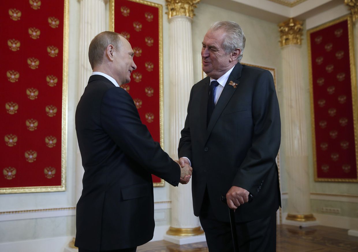 Встреча Владимира Путина с Милошем Земаном в Кремле перед парадом Победы на Красной площади
