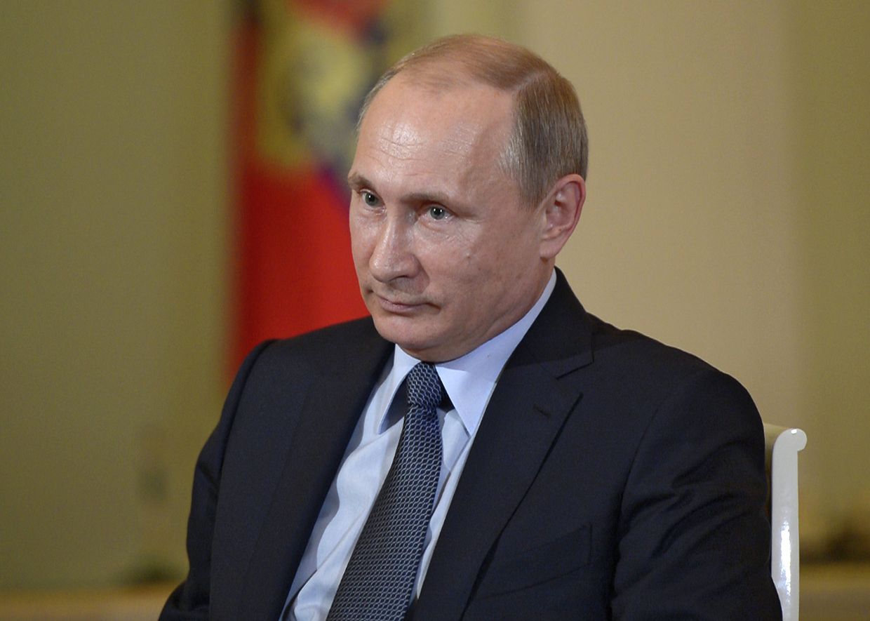 Президент России Владимир Путин во время интервью газете Il Corriere della Sera