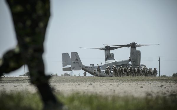 Американские солдаты на учениях НАТО в Бабадаге, Румыния Американские солдаты на учениях НАТО в Бабадаге, Румыния