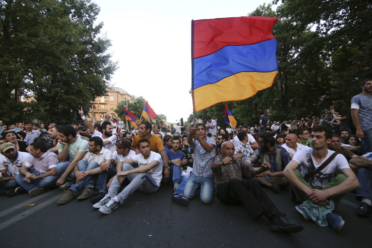 Акция протеста в Ереване против повышения цен на электричество