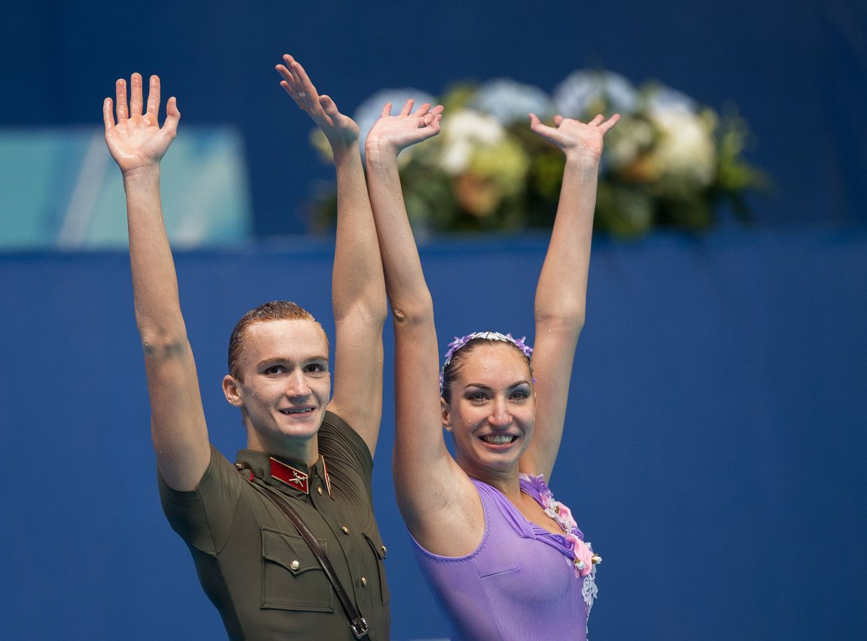 Дарина Валитова и Александр Мальцев после выступления на чемпионате мира в Казани