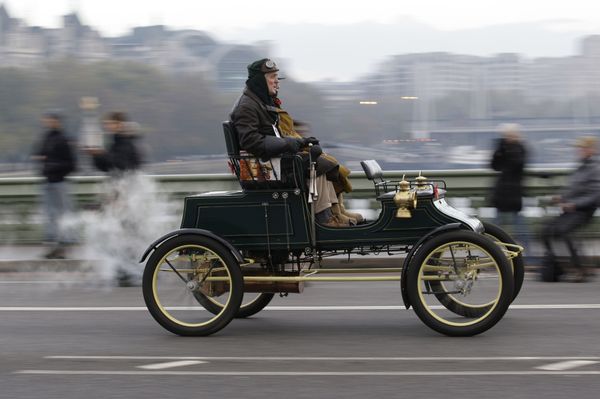 Винтажный паровой британский «Стэнли» 1903 года выпуска
