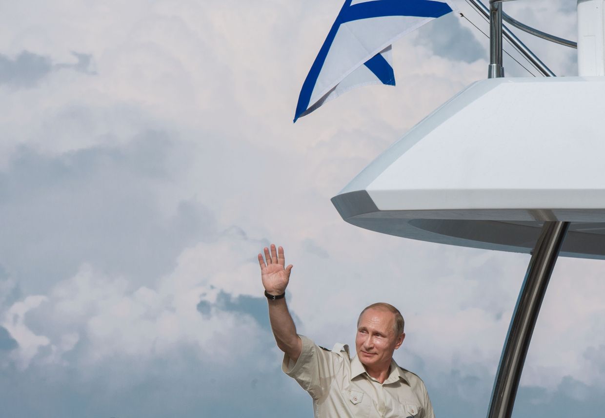 Рабочая поездка президента РФ В.Путина в Крым
