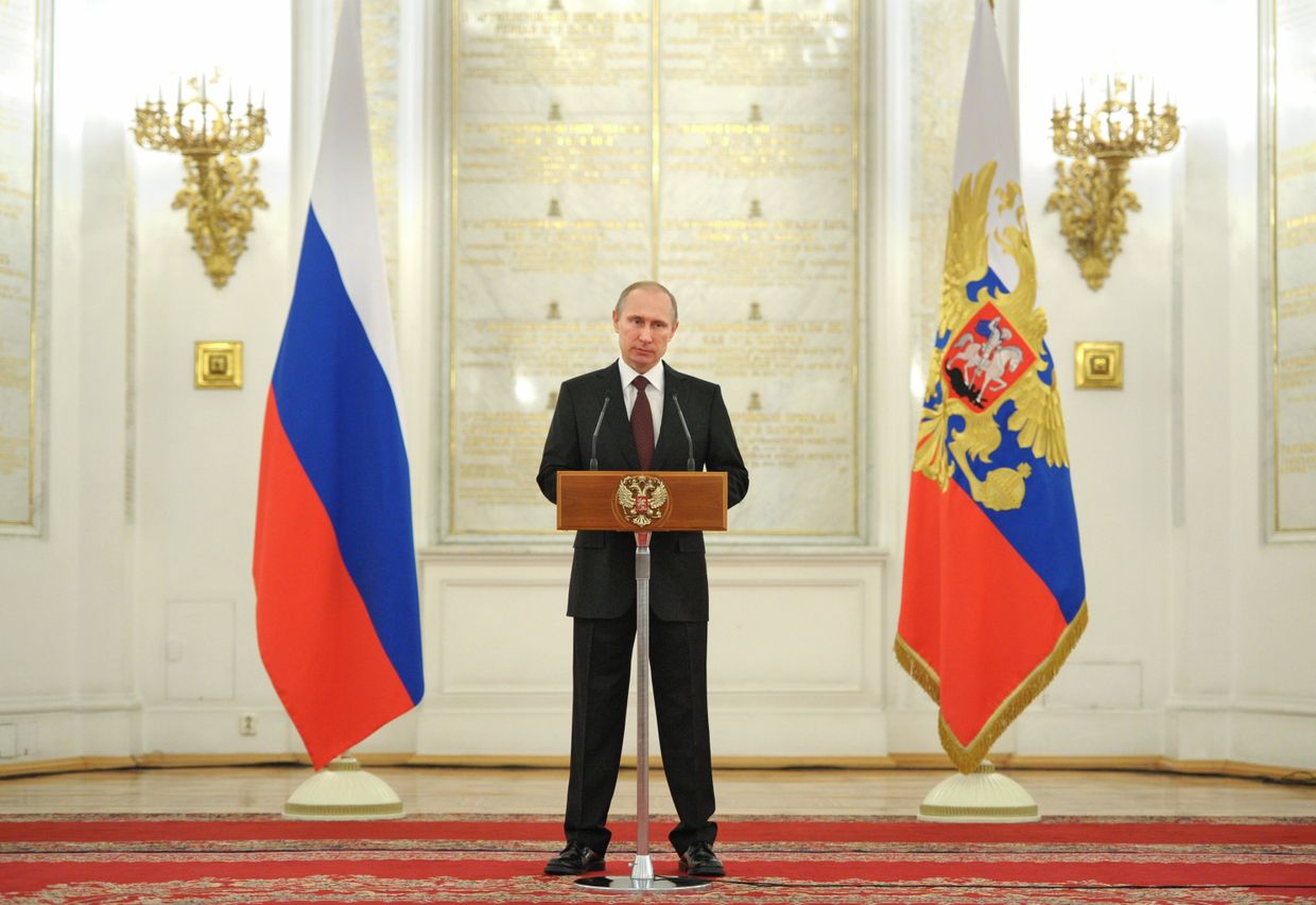В.Путин на приеме представления в Кремле высших офицеров