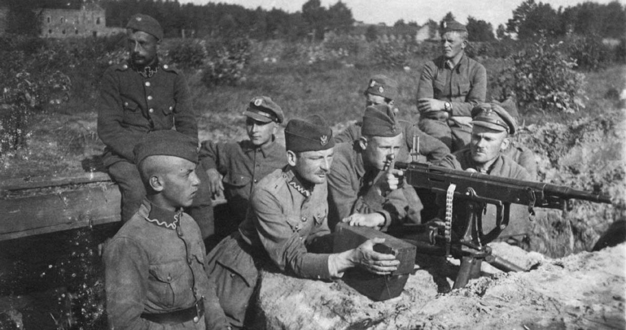 Польские окопы под Милосной, август 1920 г.