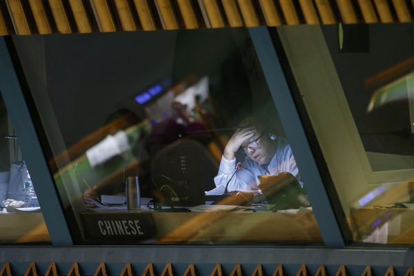 Кабина для синхронного перевода во время 70-й сессии Генеральной ассамблеи ООН