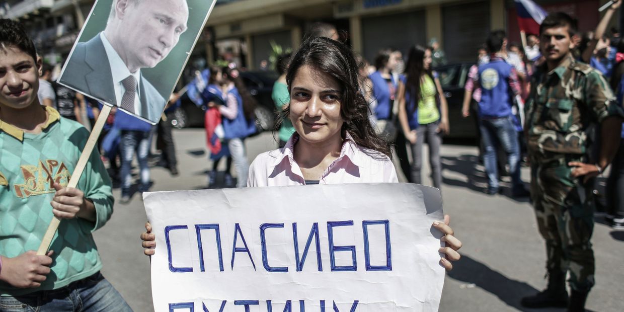 Митинг в поддержку Башара Асада и Владимира Путина в Сирии