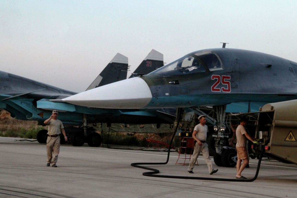 Российская боевая авиация на аэродроме около Латакии