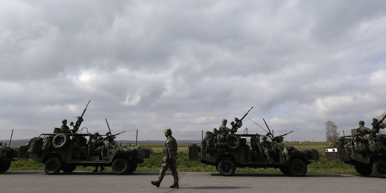 Чешские военные принимают участие в учениях НАТО The Noble Jump в городе Хрудим