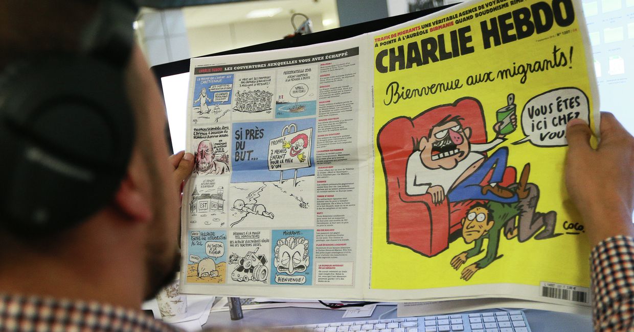 Издание Charlie Hebdo опубликовало карикатуры, героем которых стал утонувший сирийский мальчик Айлан Курди Издание Charlie Hebdo опубликовало карикатуры, героем которых стал утонувший сирийский мальчик Айлан Курди