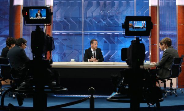 Интервью премьер-министра РФ Д.Медведева пяти российским телеканалам