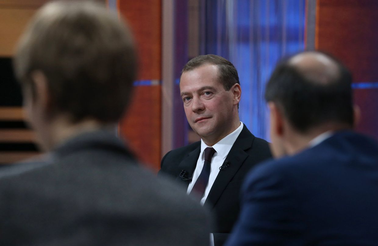 Интервью премьер-министра РФ Д.Медведева пяти российским телеканалам