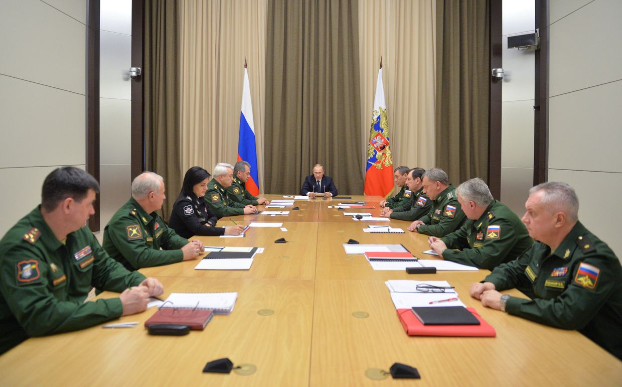 Президент РФ В.Путин провел совещание по вопросам развития Вооружённых Сил РФ