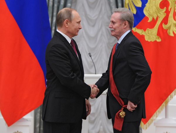 Президент РФ В.Путин вручил государственные награды в Кремле