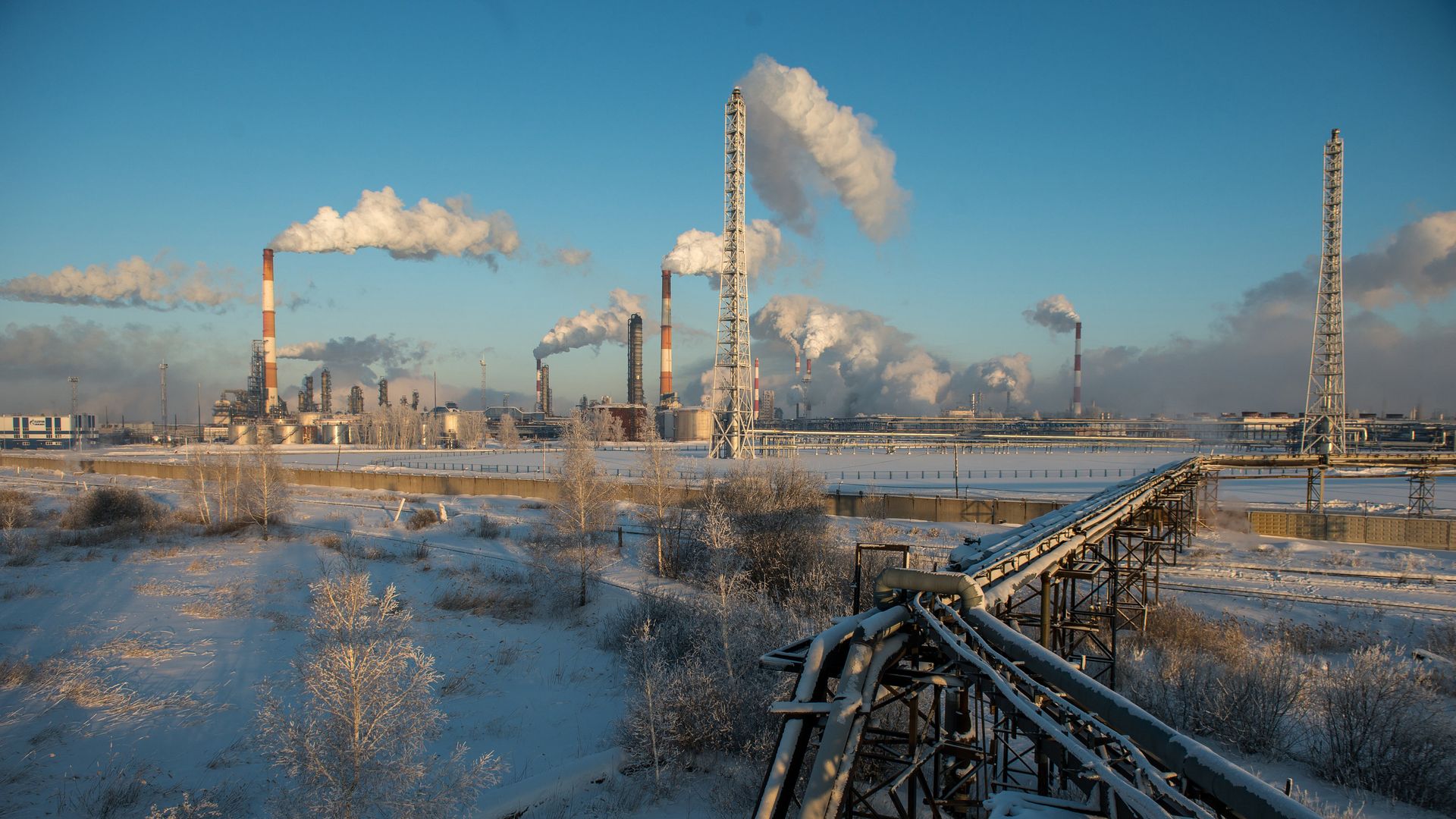 Омский нефтеперерабатывающий завод - ИноСМИ, 1920, 24.07.2026