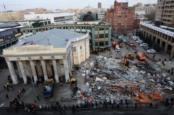 Снос незаконных построек в Москве Снос незаконных построек в Москве