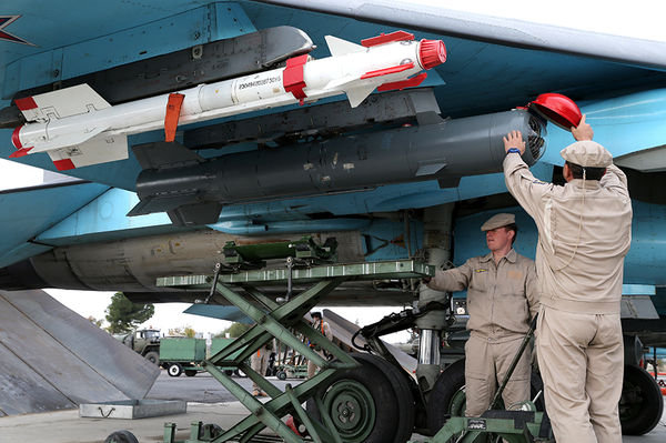 Российские военные на авиабазе «Хмеймим» в Сирии