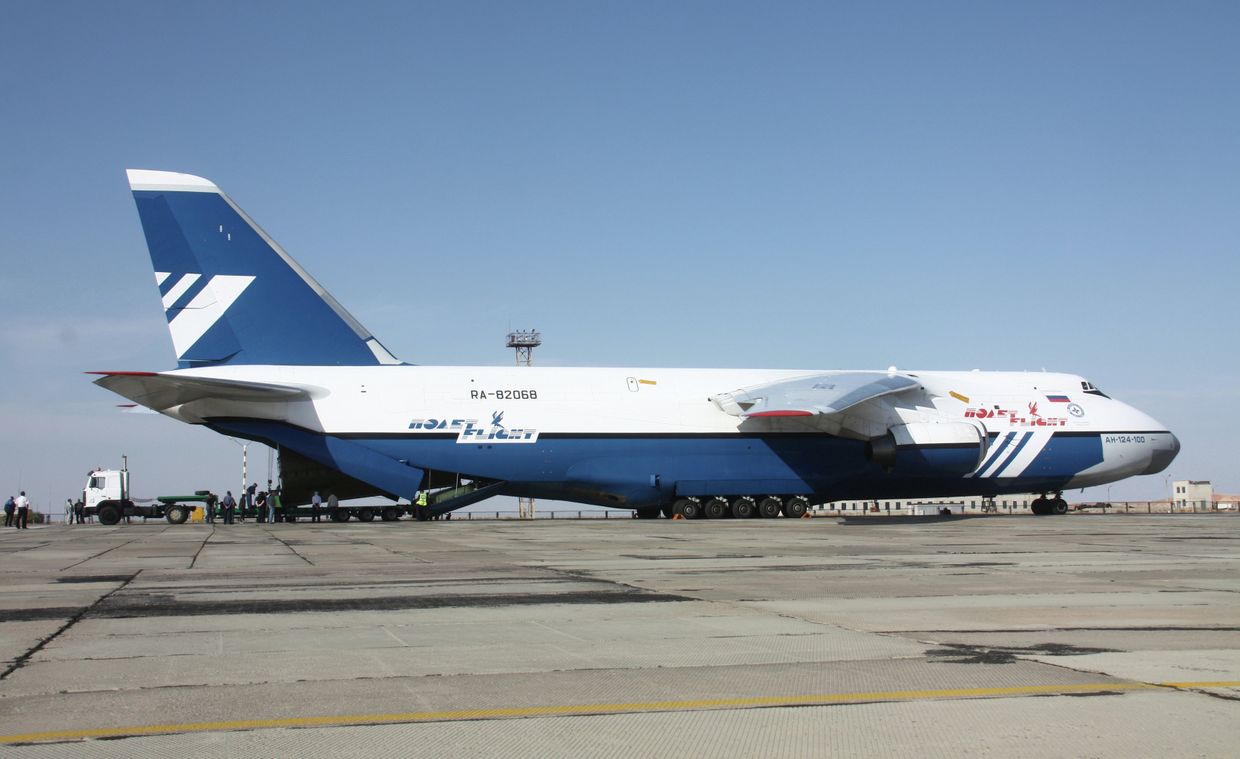 Самолет Ан-124-100 Руслан