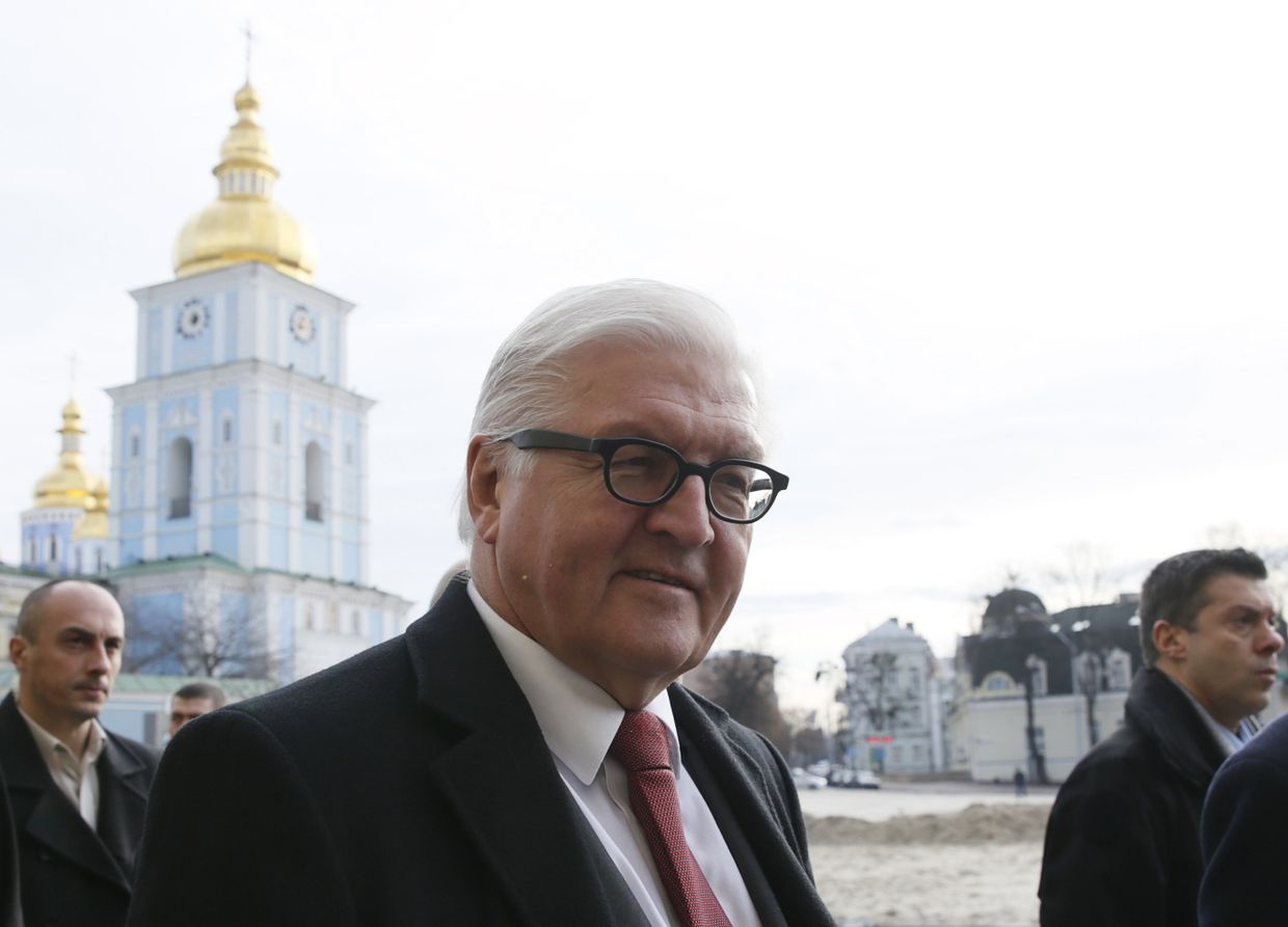Министр иностранных дел Германии Франк-Вальтер Штайнмайер во время визита в Киев, 23 февраля 2016