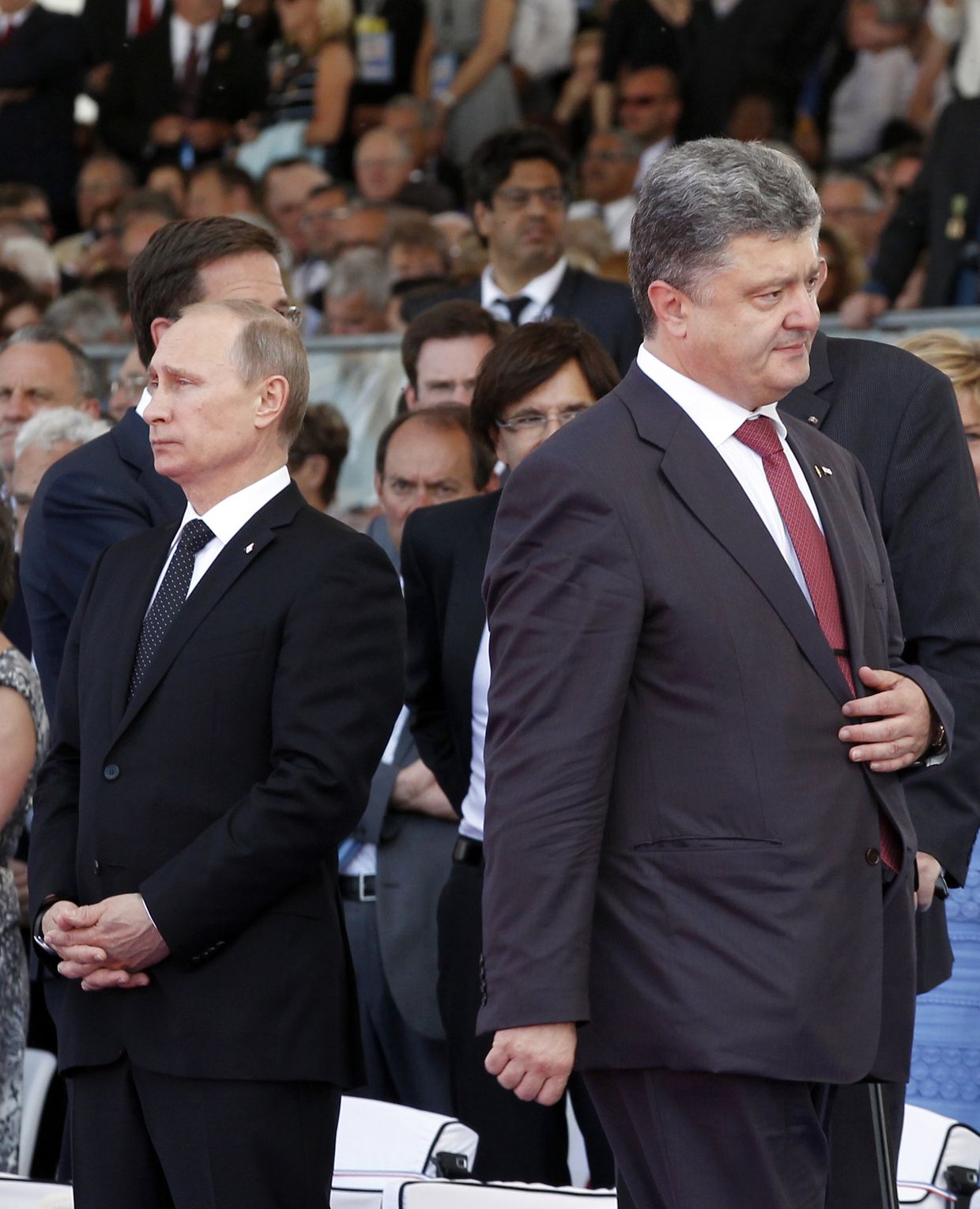 Владимир Путин и Петр Порошенко на праздновании годовщины высадки в Нормандии