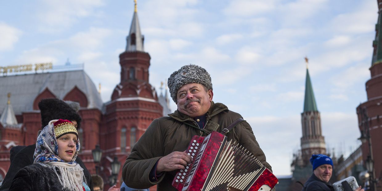Традиционные русские гулянья на Красной площади в Москве